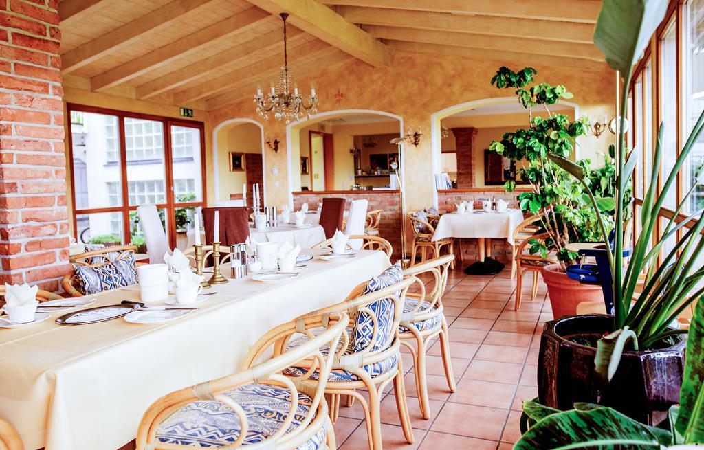 Sporthotel Schoenblick Meersburg Buitenkant foto
