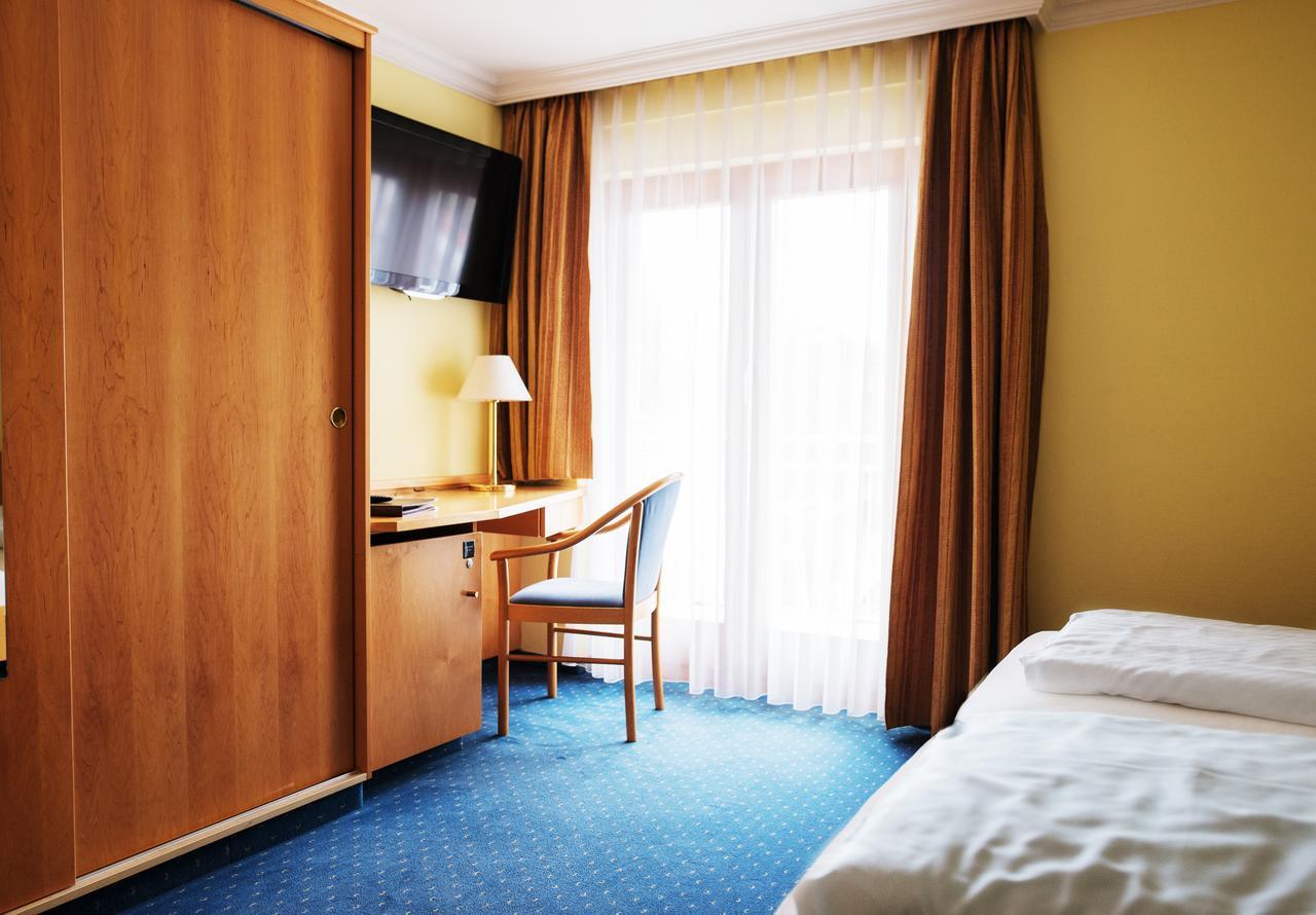 Sporthotel Schoenblick Meersburg Buitenkant foto